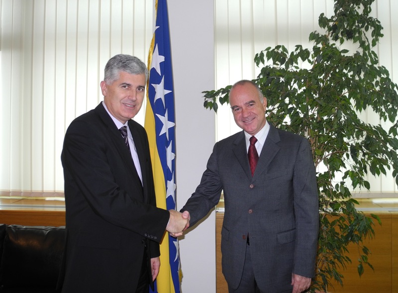 Zamjenik predsjedavajućeg Doma naroda dr. Dragan Čović susreo se s ambasadorom Hrvatske

